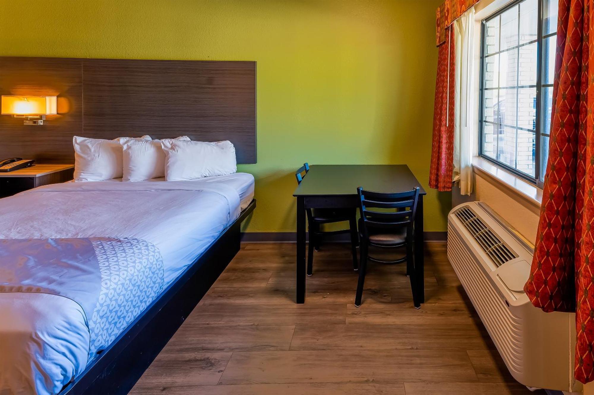 Oyo Hotel Yoakum West ภายนอก รูปภาพ