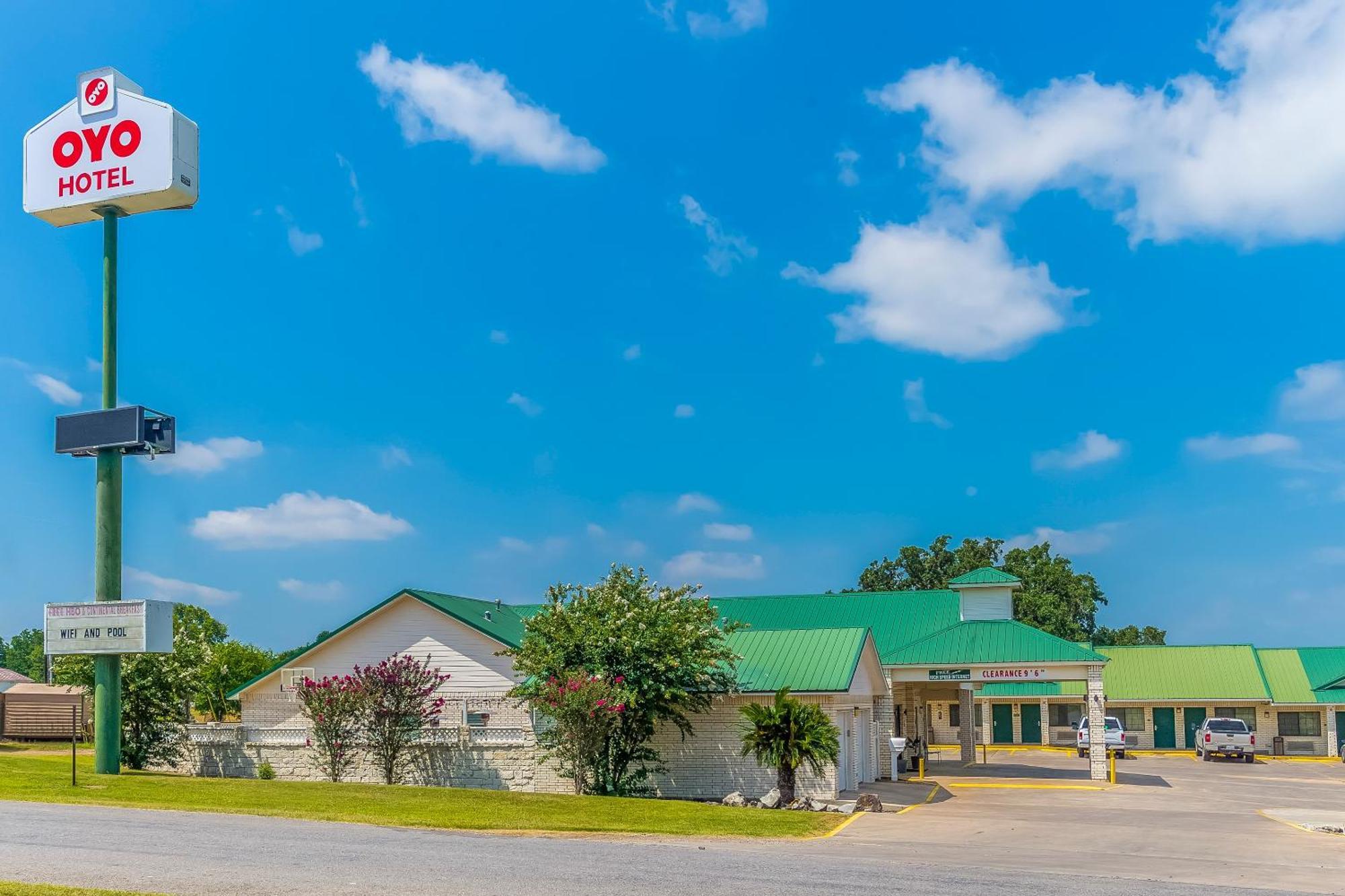 Oyo Hotel Yoakum West ภายนอก รูปภาพ