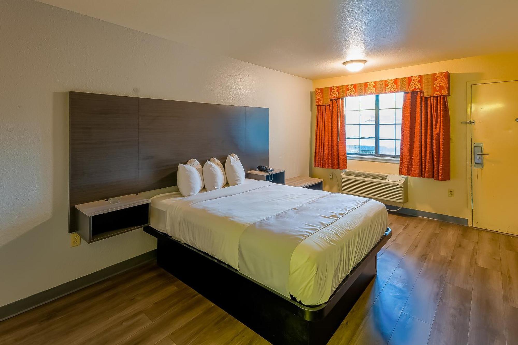 Oyo Hotel Yoakum West ภายนอก รูปภาพ