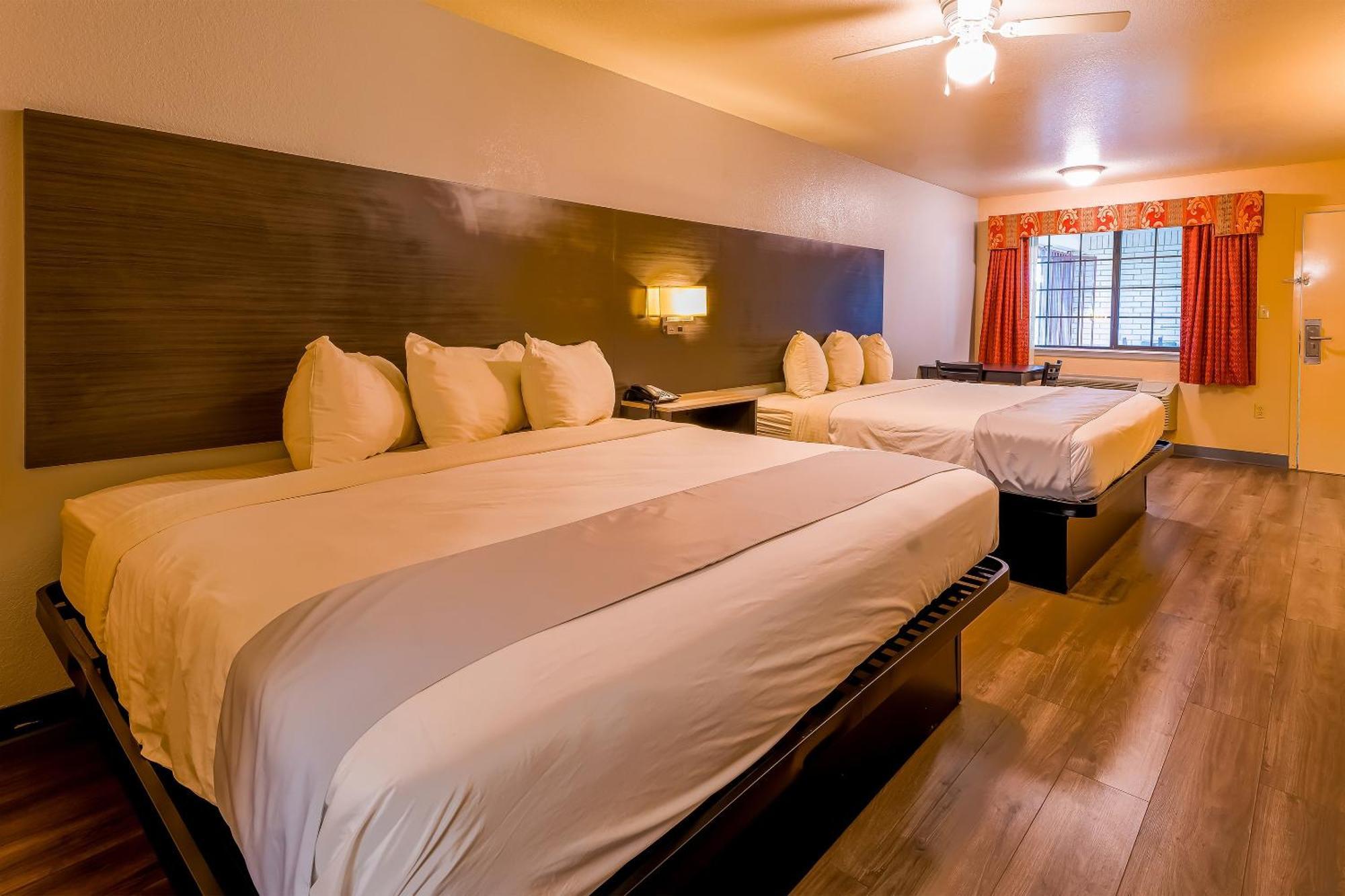 Oyo Hotel Yoakum West ภายนอก รูปภาพ